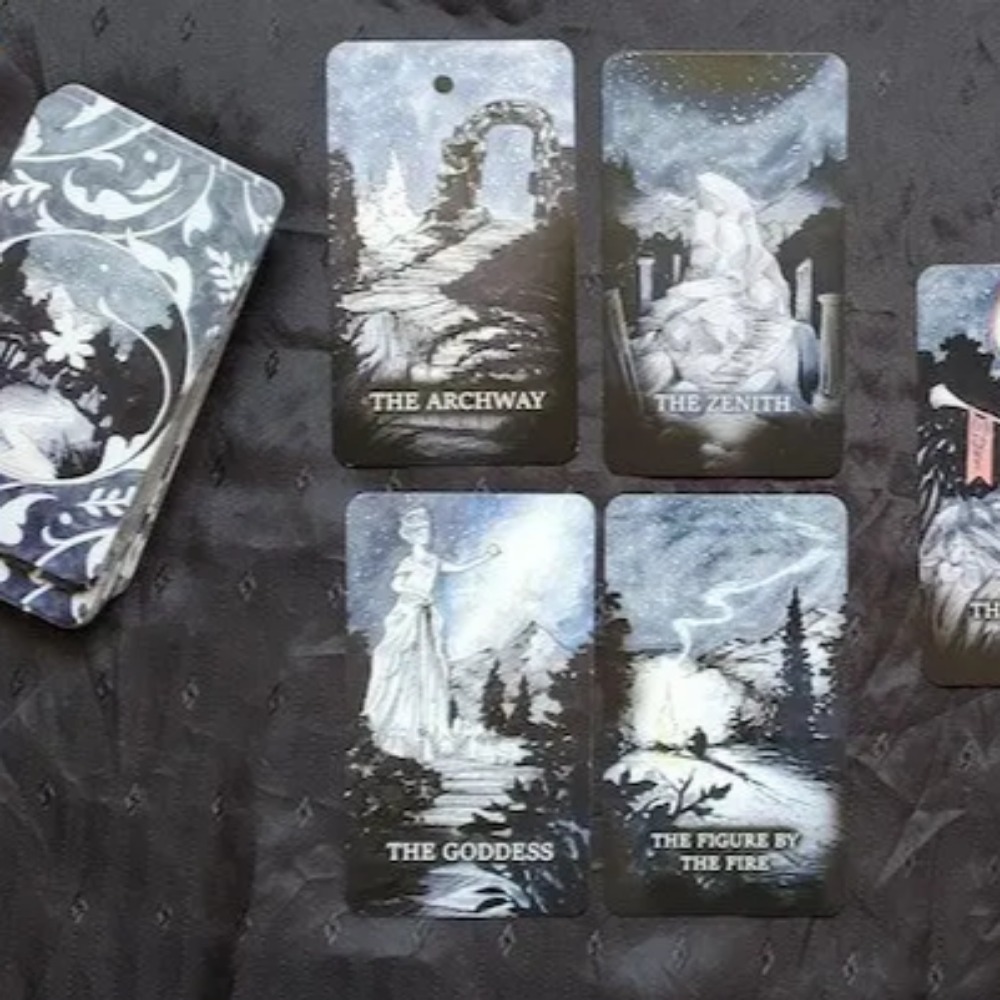 The Endless Oracle 9*6cm Una b - Tarot Cards Deck With Guidebook reseña y precio
