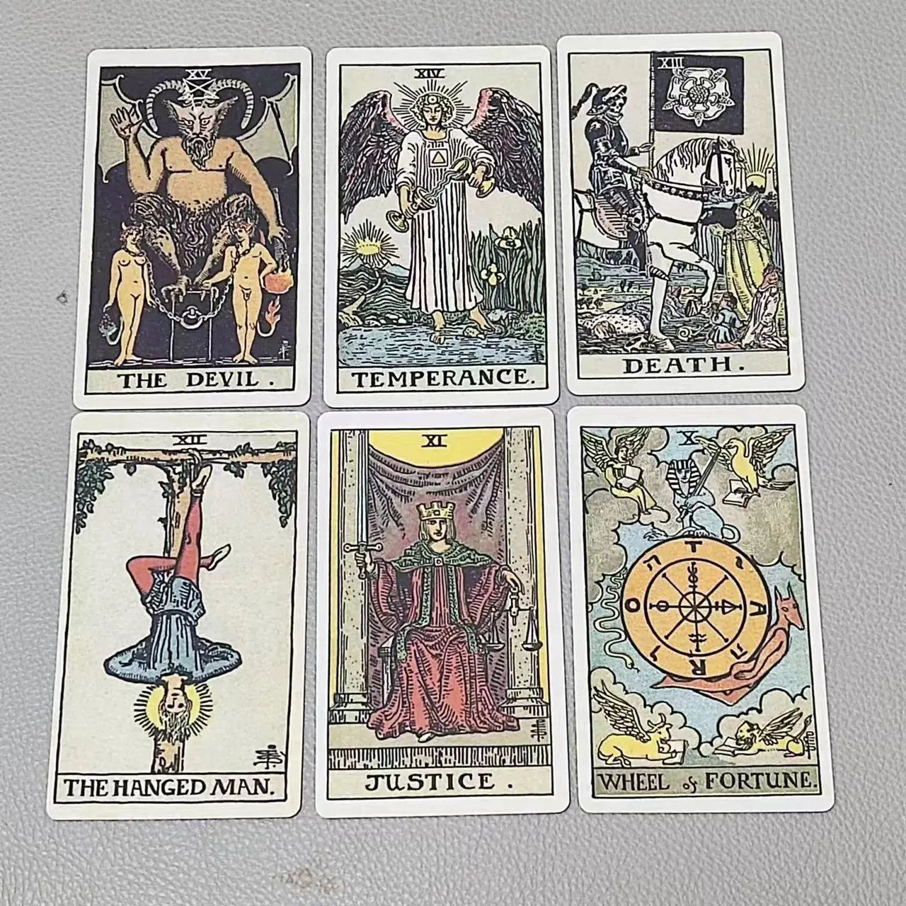 El Tarot clásico de 10,3x6cm,  - Tarot Cards Deck With Guidebook reseña y precio
